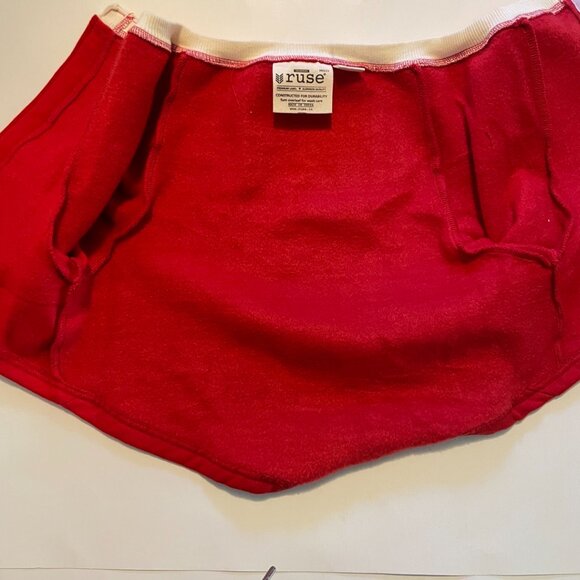 Red Ruse Good Boy Dog Sweatshirt Costume - Picture 3 of 12